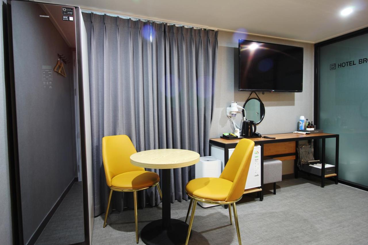 Bronze Hotel ชางวอน ภายนอก รูปภาพ